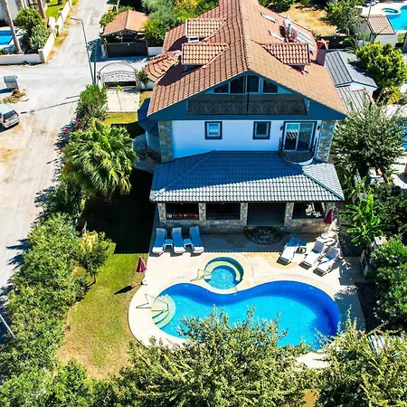 Fireplace - Bbq - Sleeps 10 - Parking - Pool Villa Muğla