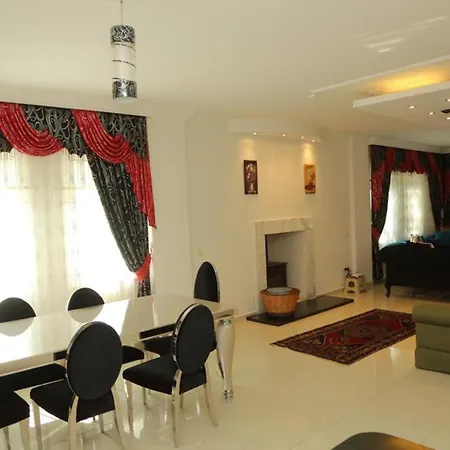 Fireplace - Bbq - Sleeps 10 - Parking - Pool * Muğla